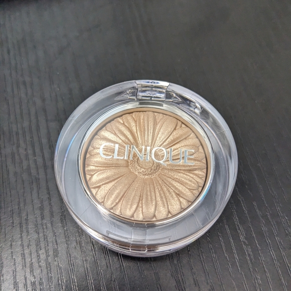 NEW - Clinique highlighter - Gold Celebration Pop - Picture 3 of 4
